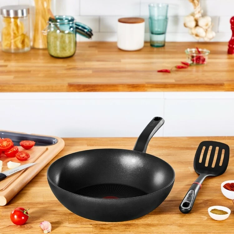 Tefal Daily Chef Black Induction Non-Stick Wok 28cm 6 Tefal Daily Chef Black Induction Non-Stick Wok 28cm - Image 4
