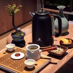 Smith & Nobel 1.7 Litre Kettle Black And Rose Gold SNRGK25B