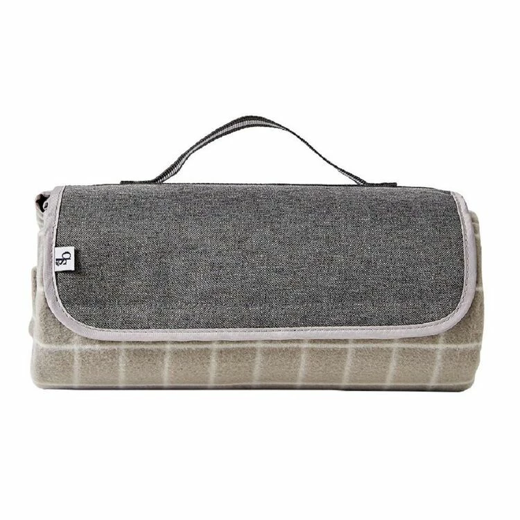 Shaynna Blaze Portsea Picnic Rug 4 Shaynna Blaze Portsea Picnic Rug - Image 2