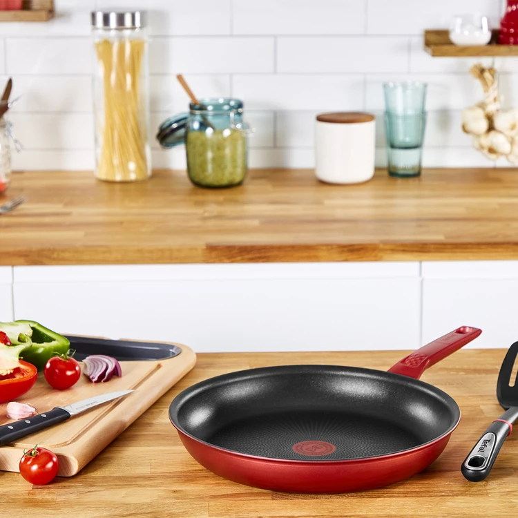 Tefal Daily Chef Red Induction Non-Stick Frypan 24cm 5 Tefal Daily Chef Red Induction Non-Stick Frypan 24cm - Image 3